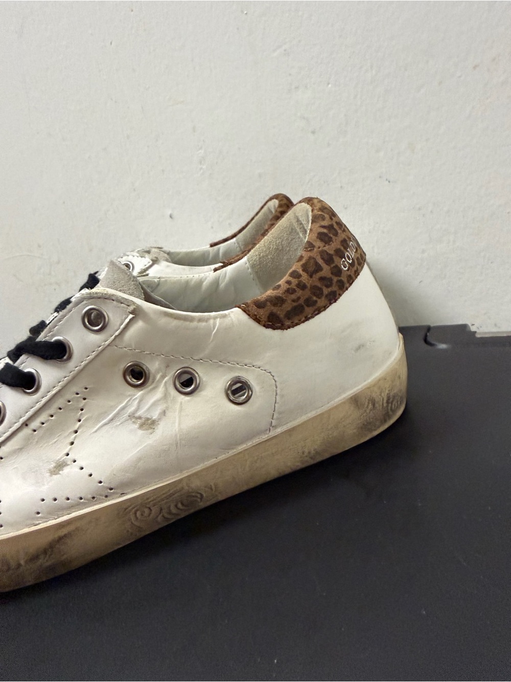 Golden Goose Women's Archive Size 36 White Leather Leopard Details Worn Lightly - Picture 3 of 14